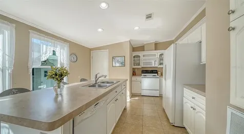 112 Oakwood Boulevard W Sarasota FL 34237