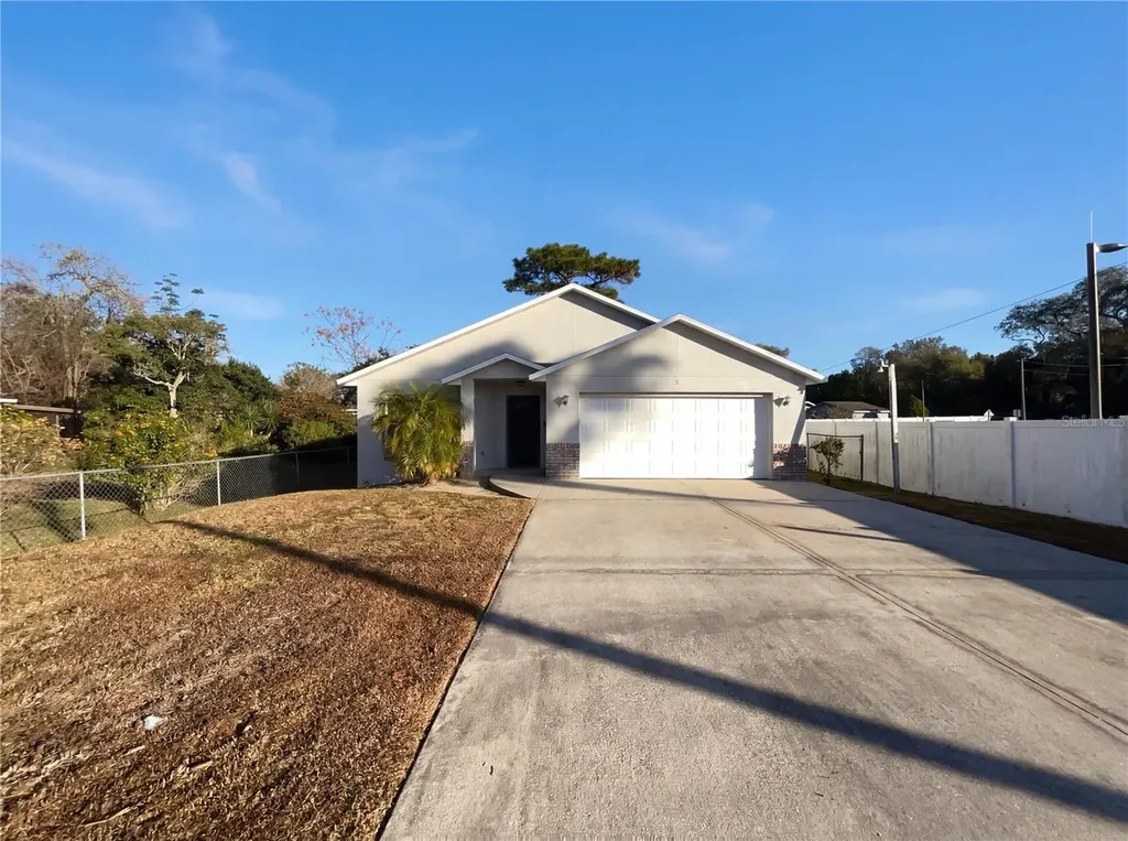 3 W 18th Street Apopka FL 32703