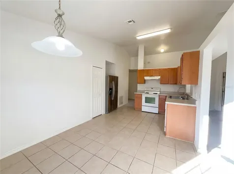 3 W 18th Street Apopka FL 32703