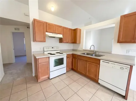 3 W 18th Street Apopka FL 32703