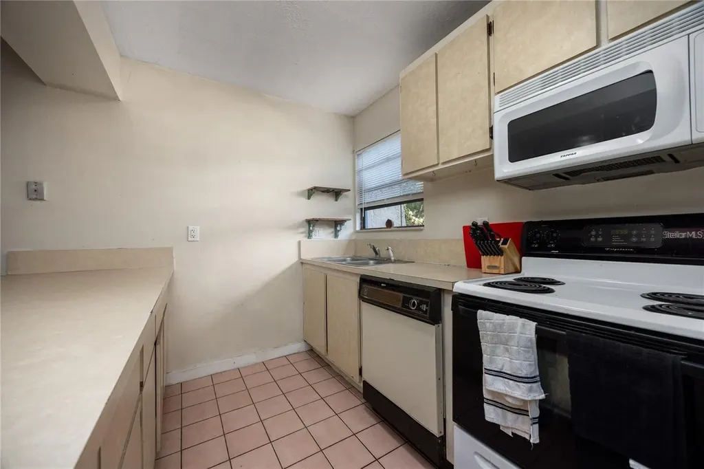 2811 SW Archer Road Gainesville FL 32608