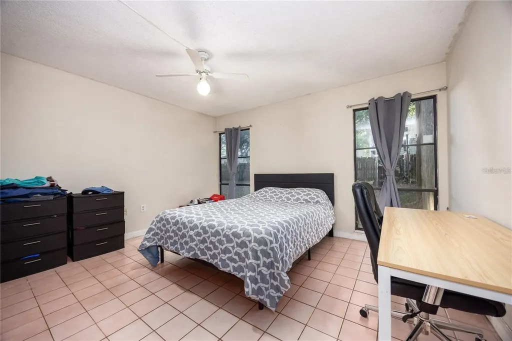 2811 SW Archer Road Gainesville FL 32608