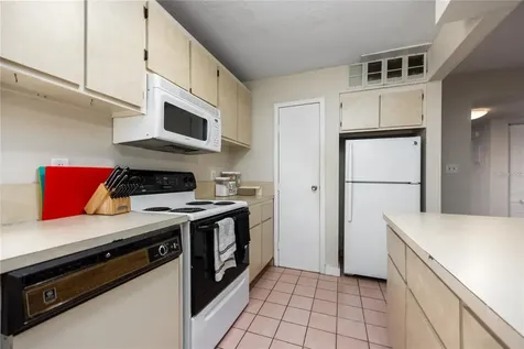 2811 SW Archer Road Gainesville FL 32608