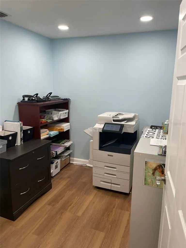 5741 9th Avenue N St Petersburg FL 33710