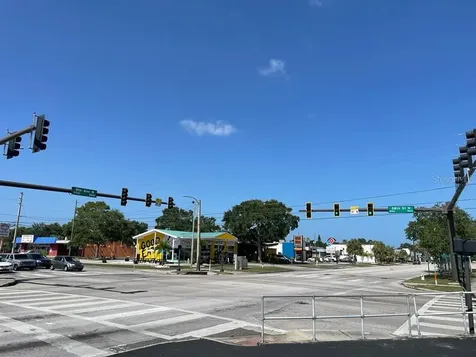 5741 9th Avenue N St Petersburg FL 33710