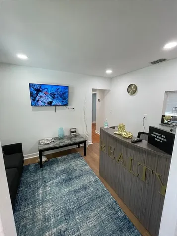 5741 9th Avenue N St Petersburg FL 33710