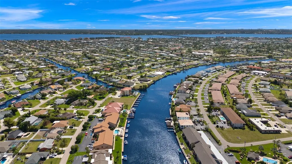 3736 SE 12th Avenue Cape Coral FL 33904