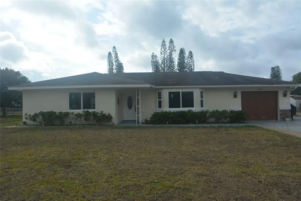 1410 Alwynne Drive Lehigh Acres FL 33936