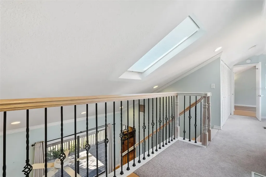 1310 Pelican Creek Crossing St Petersburg FL 33707