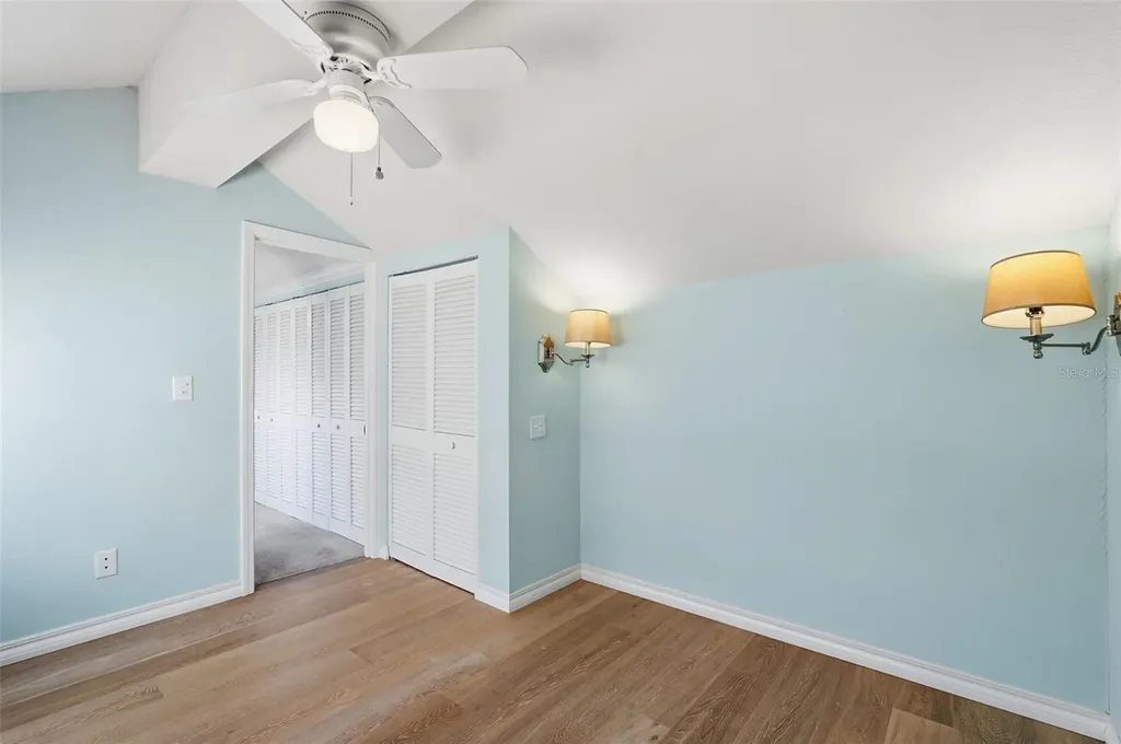 1310 Pelican Creek Crossing St Petersburg FL 33707