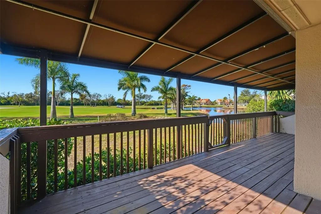 1310 Pelican Creek Crossing St Petersburg FL 33707