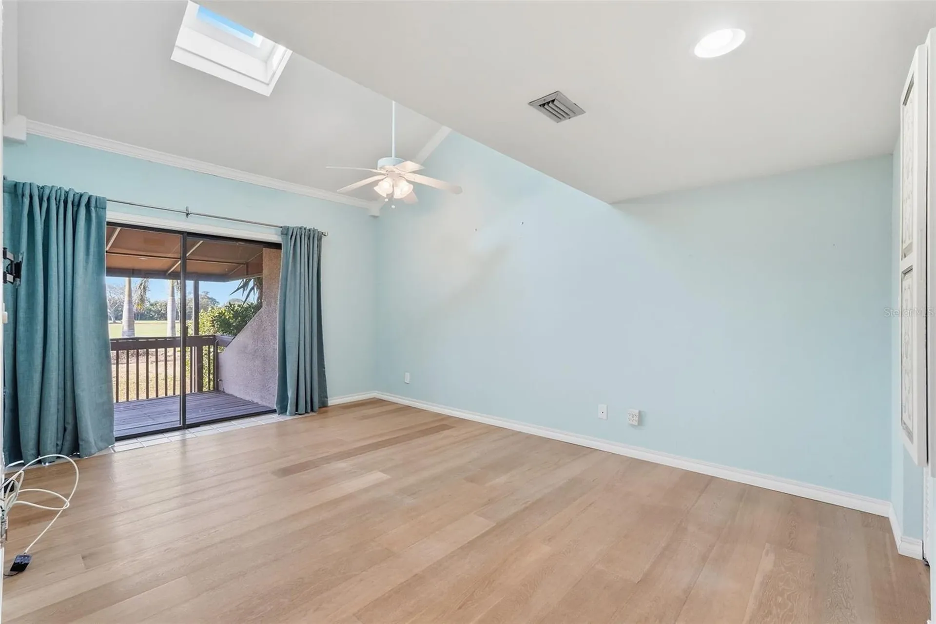 1310 Pelican Creek Crossing St Petersburg FL 33707