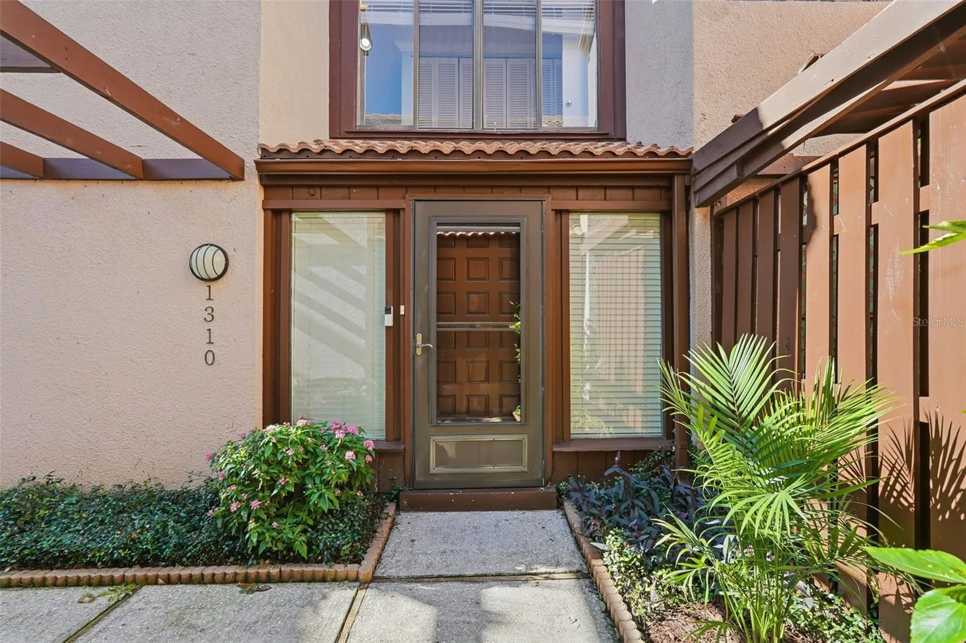 1310 Pelican Creek Crossing St Petersburg FL 33707
