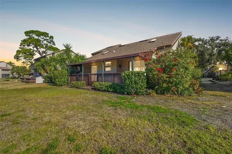 1310 Pelican Creek Crossing St Petersburg FL 33707