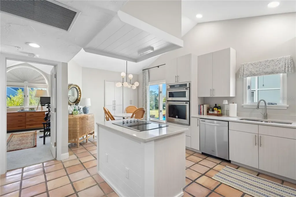 121 Tidy Island Boulevard Bradenton FL 34210