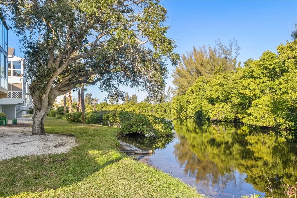 121 Tidy Island Boulevard Bradenton FL 34210