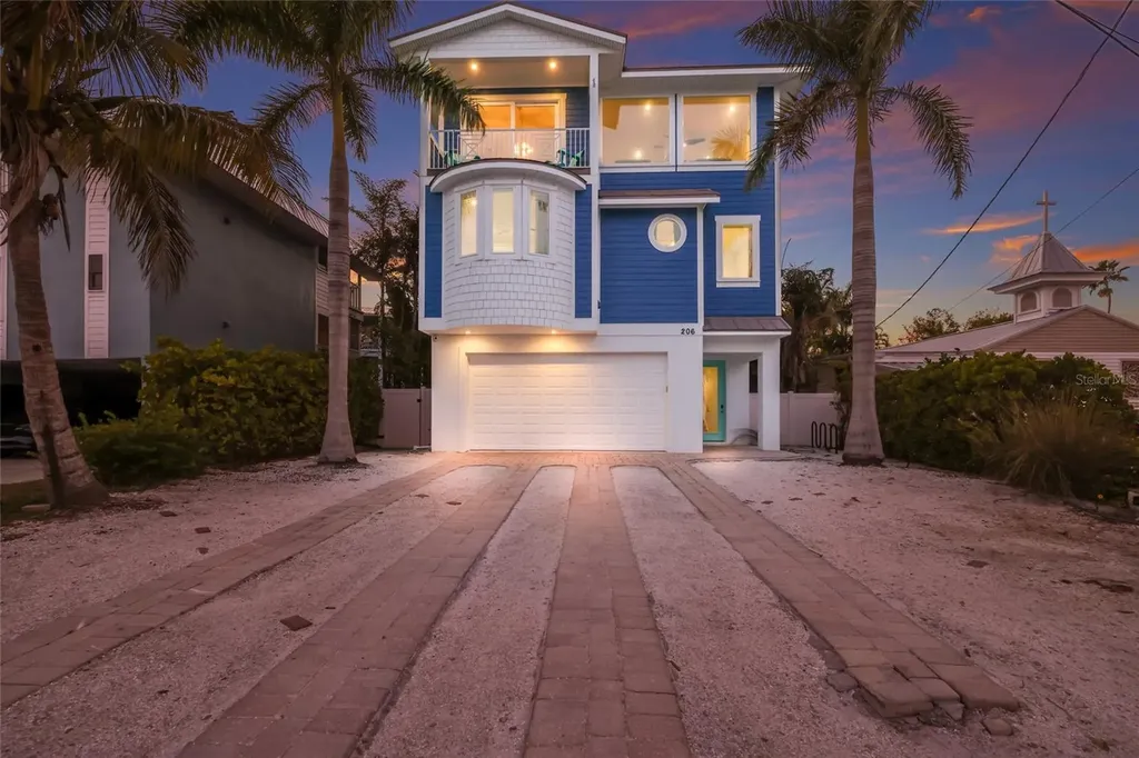 206 Church Avenue Bradenton Beach FL 34217