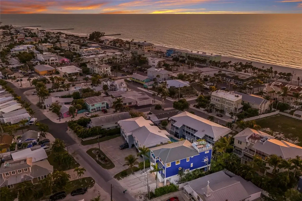206 Church Avenue Bradenton Beach FL 34217