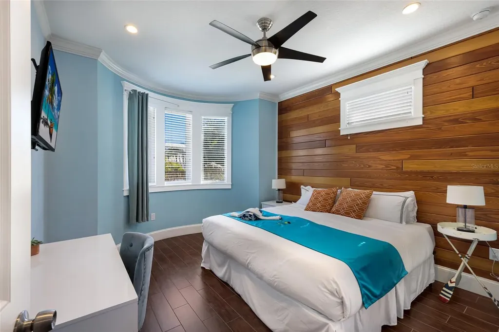 206 Church Avenue Bradenton Beach FL 34217