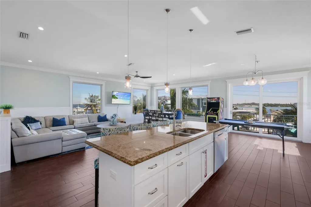 206 Church Avenue Bradenton Beach FL 34217