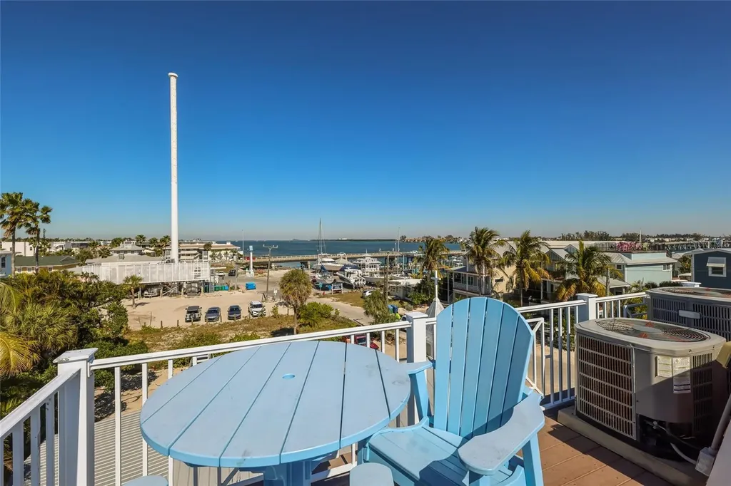 206 Church Avenue Bradenton Beach FL 34217