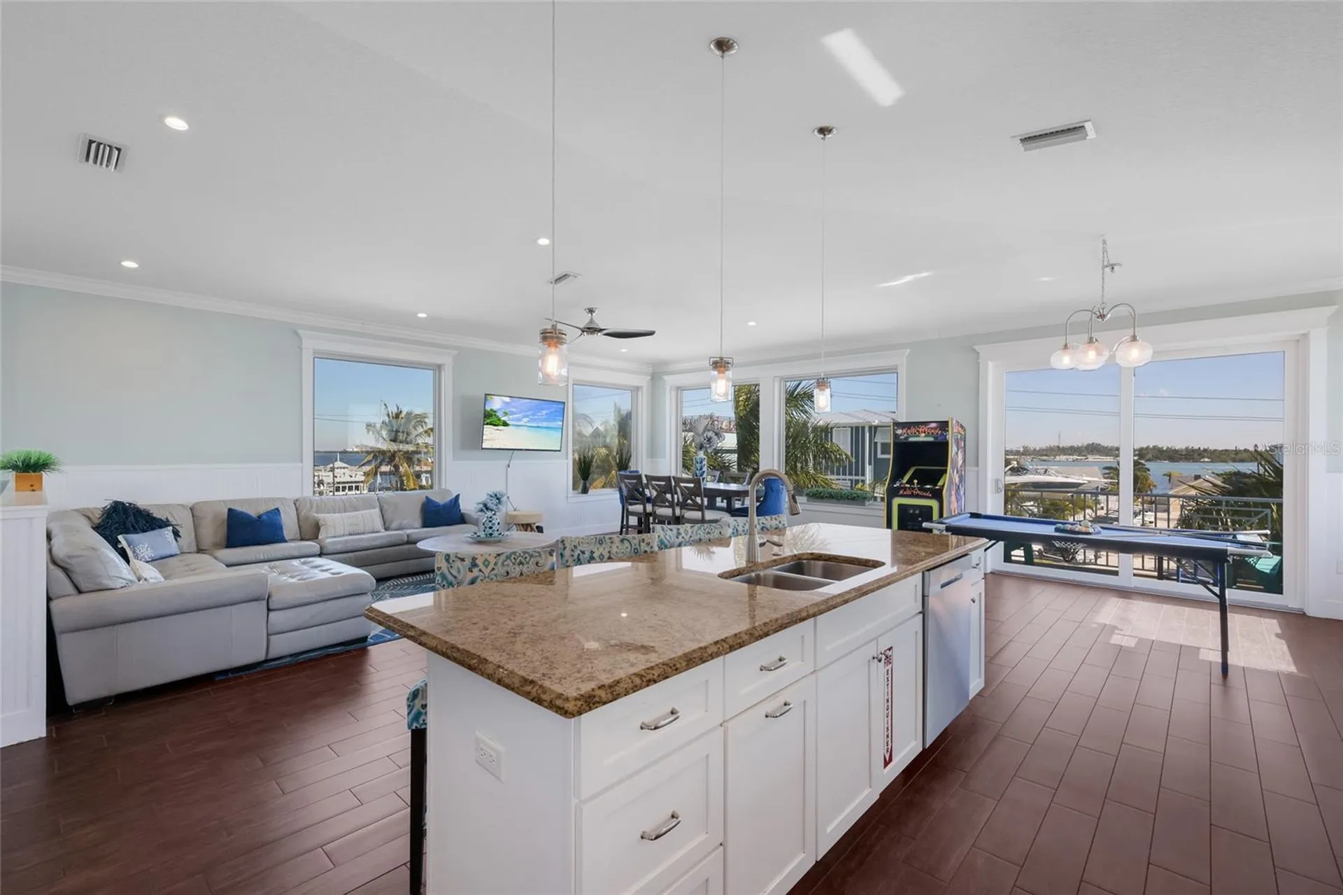 206 Church Avenue Bradenton Beach FL 34217
