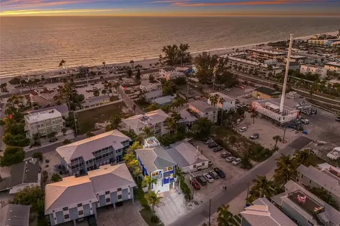 206 Church Avenue Bradenton Beach FL 34217