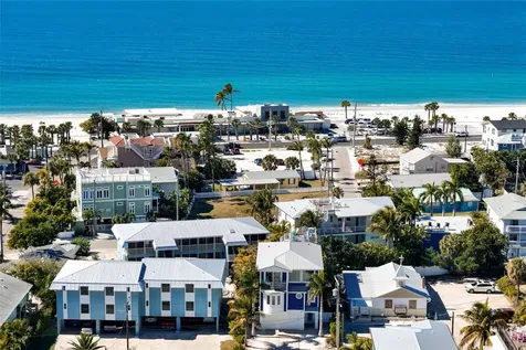 206 Church Avenue Bradenton Beach FL 34217