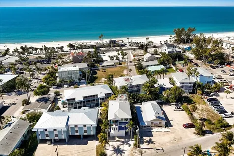 206 Church Avenue Bradenton Beach FL 34217