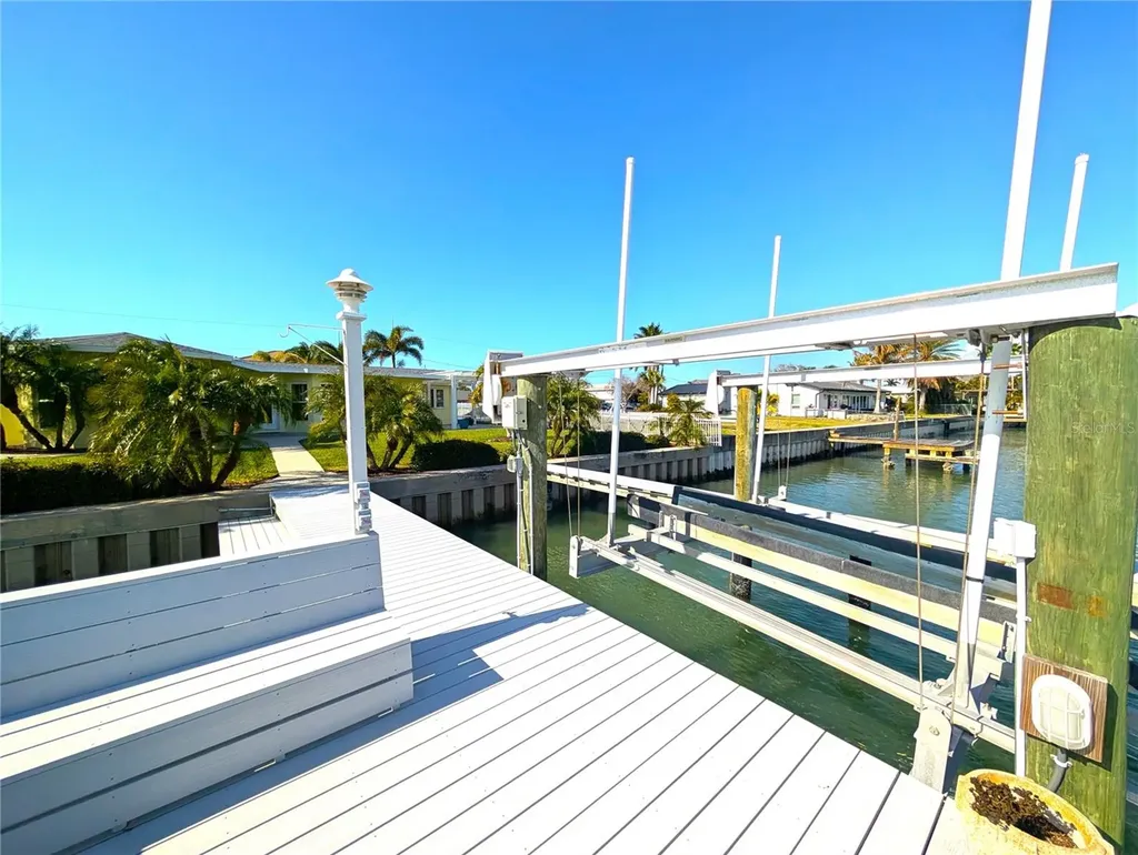 309 Buttonwood Lane Largo FL 33770