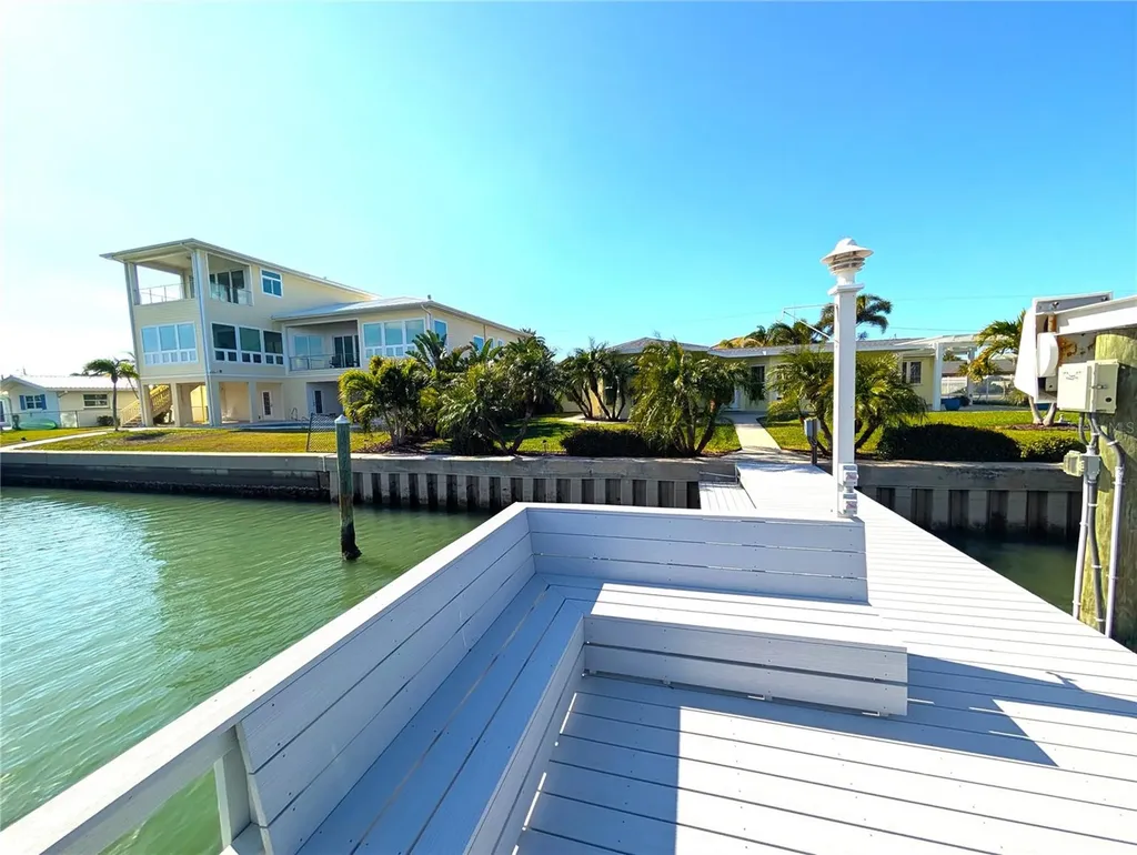 309 Buttonwood Lane Largo FL 33770
