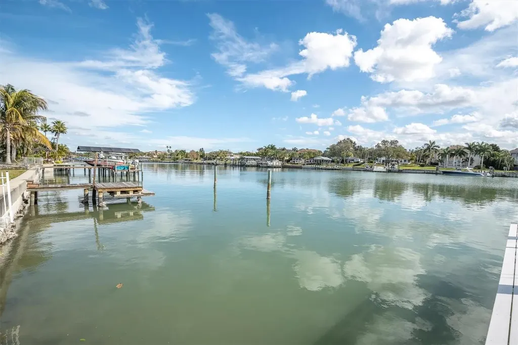 309 Buttonwood Lane Largo FL 33770