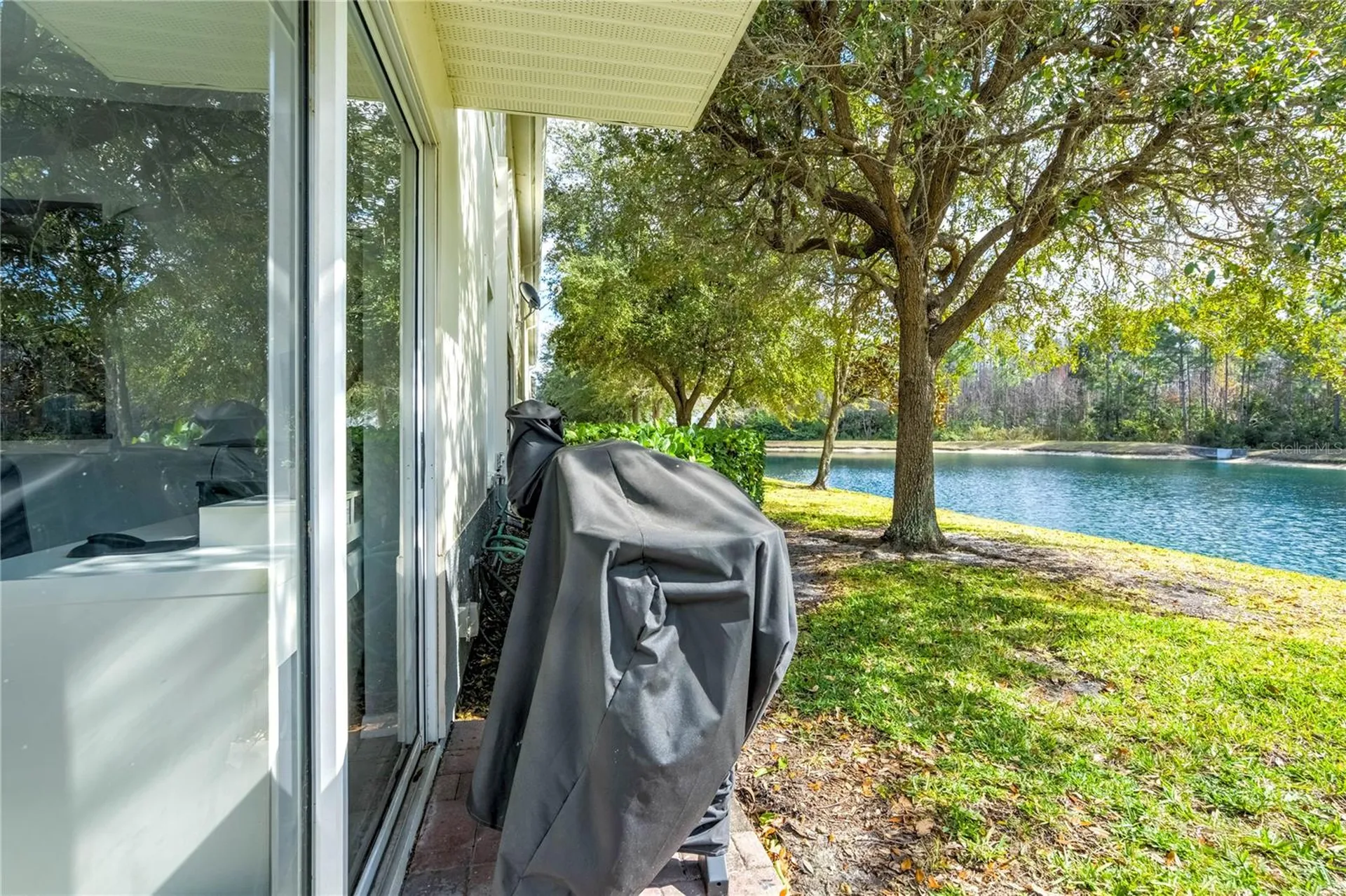 9550 Charlesberg Drive Tampa FL 33635