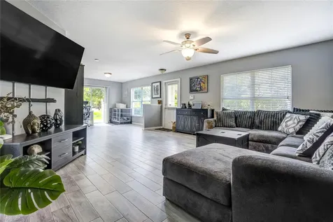 9550 Charlesberg Drive Tampa FL 33635