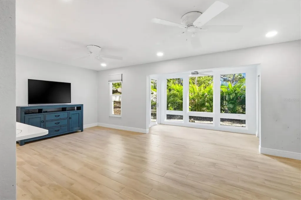 1201 E Peppertree Drive Sarasota FL 34242