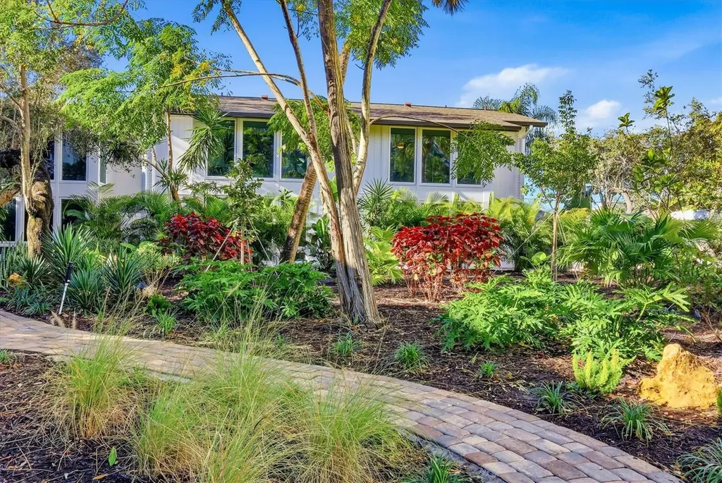 1201 E Peppertree Drive Sarasota FL 34242