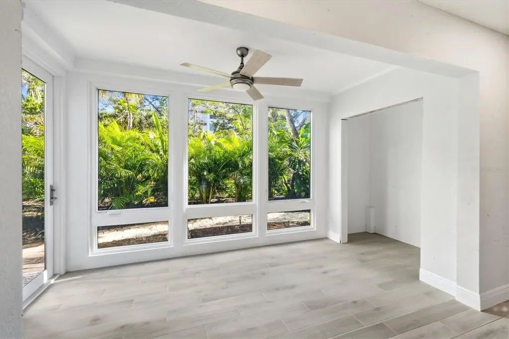 1201 E Peppertree Drive Sarasota FL 34242