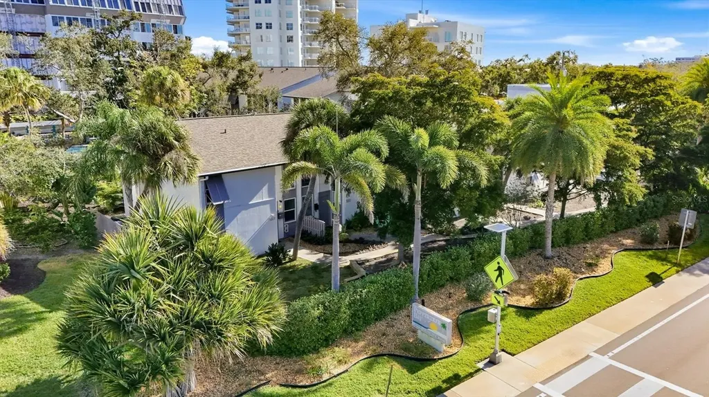 1201 E Peppertree Drive Sarasota FL 34242