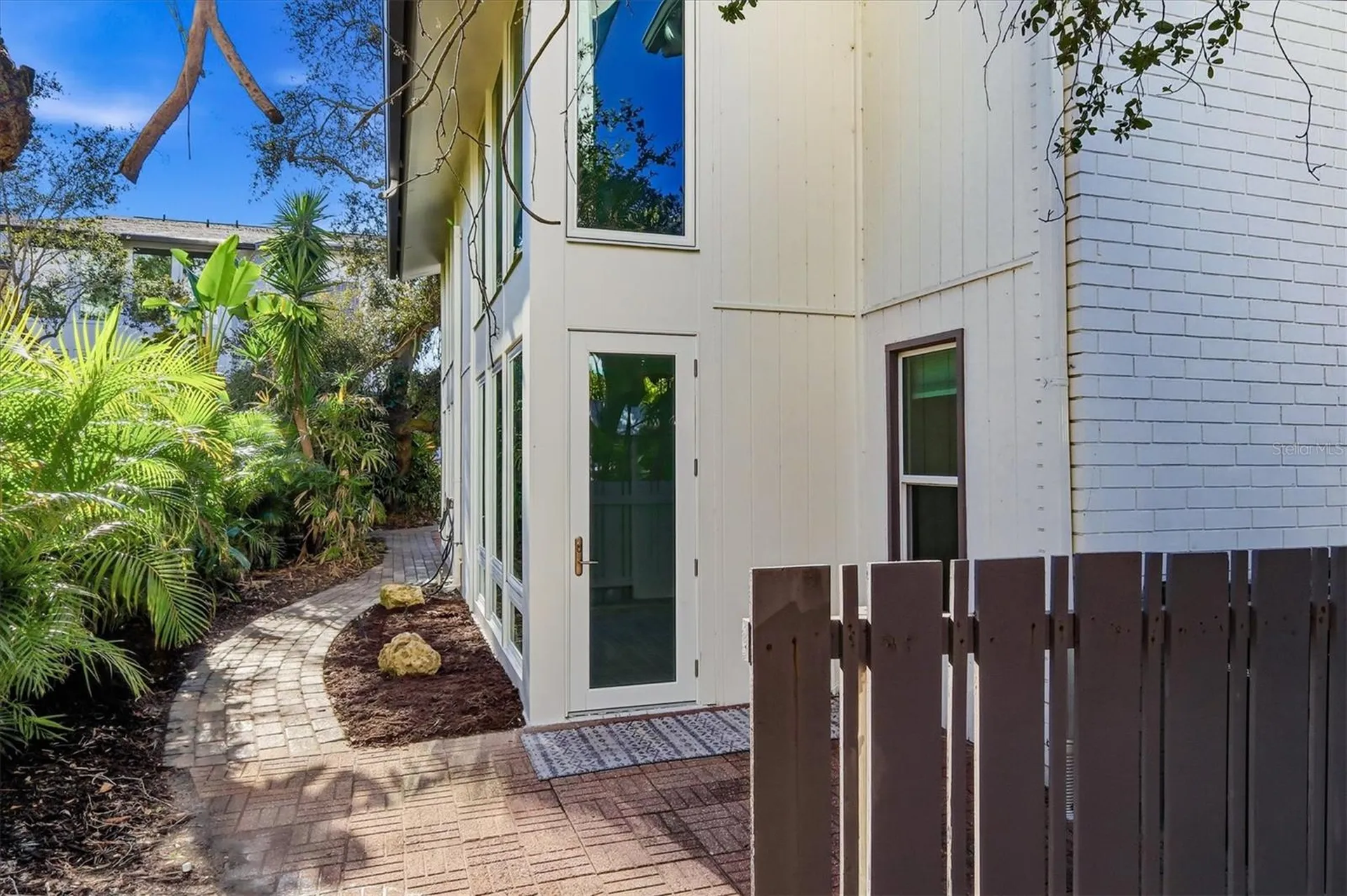 1201 E Peppertree Drive Sarasota FL 34242