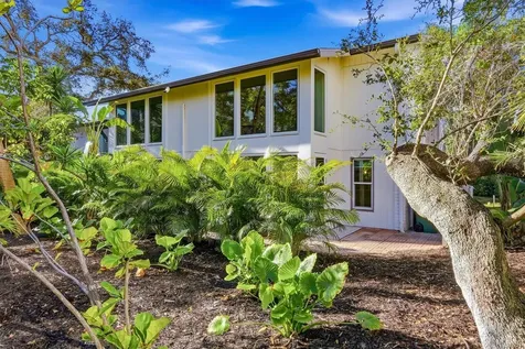 1201 E Peppertree Drive Sarasota FL 34242