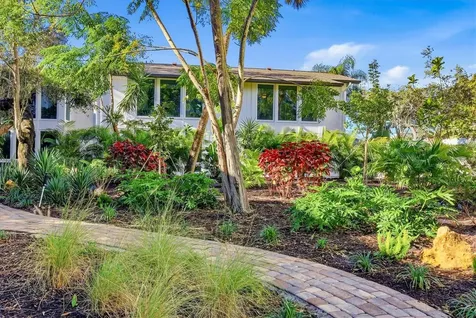 1201 E Peppertree Drive Sarasota FL 34242