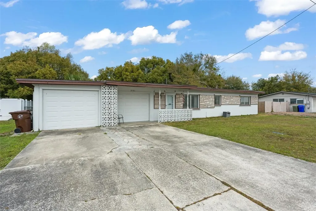 1903 Brown Street Kissimmee FL 34741