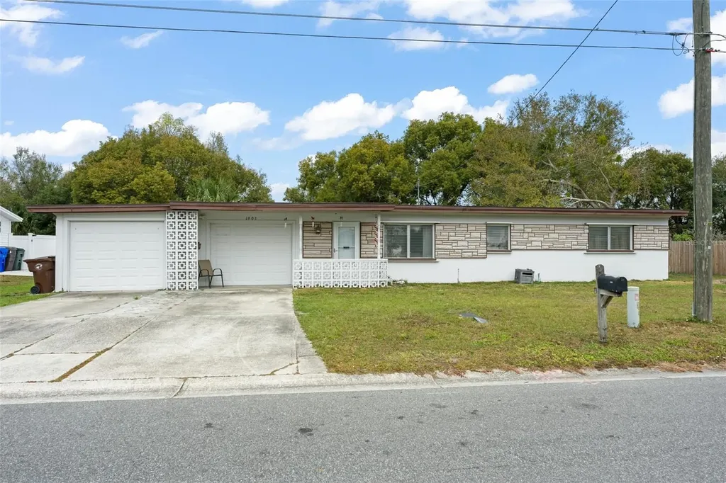 1903 Brown Street Kissimmee FL 34741