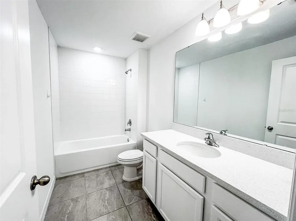 1542 Discovery Street Davenport FL 33896