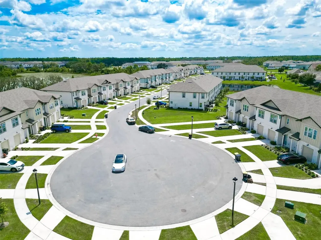 1542 Discovery Street Davenport FL 33896