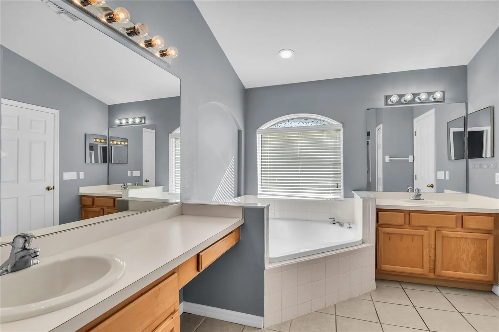 8411 Port Lancashire Drive Orlando FL 32829