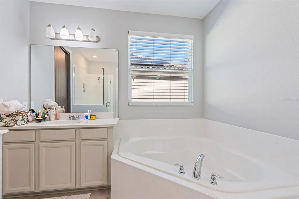 8324 Ludington Circle Orlando FL 32836
