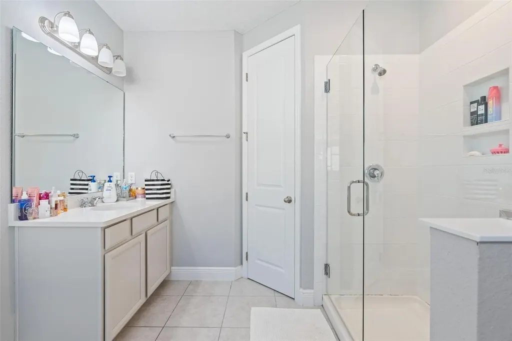 8324 Ludington Circle Orlando FL 32836