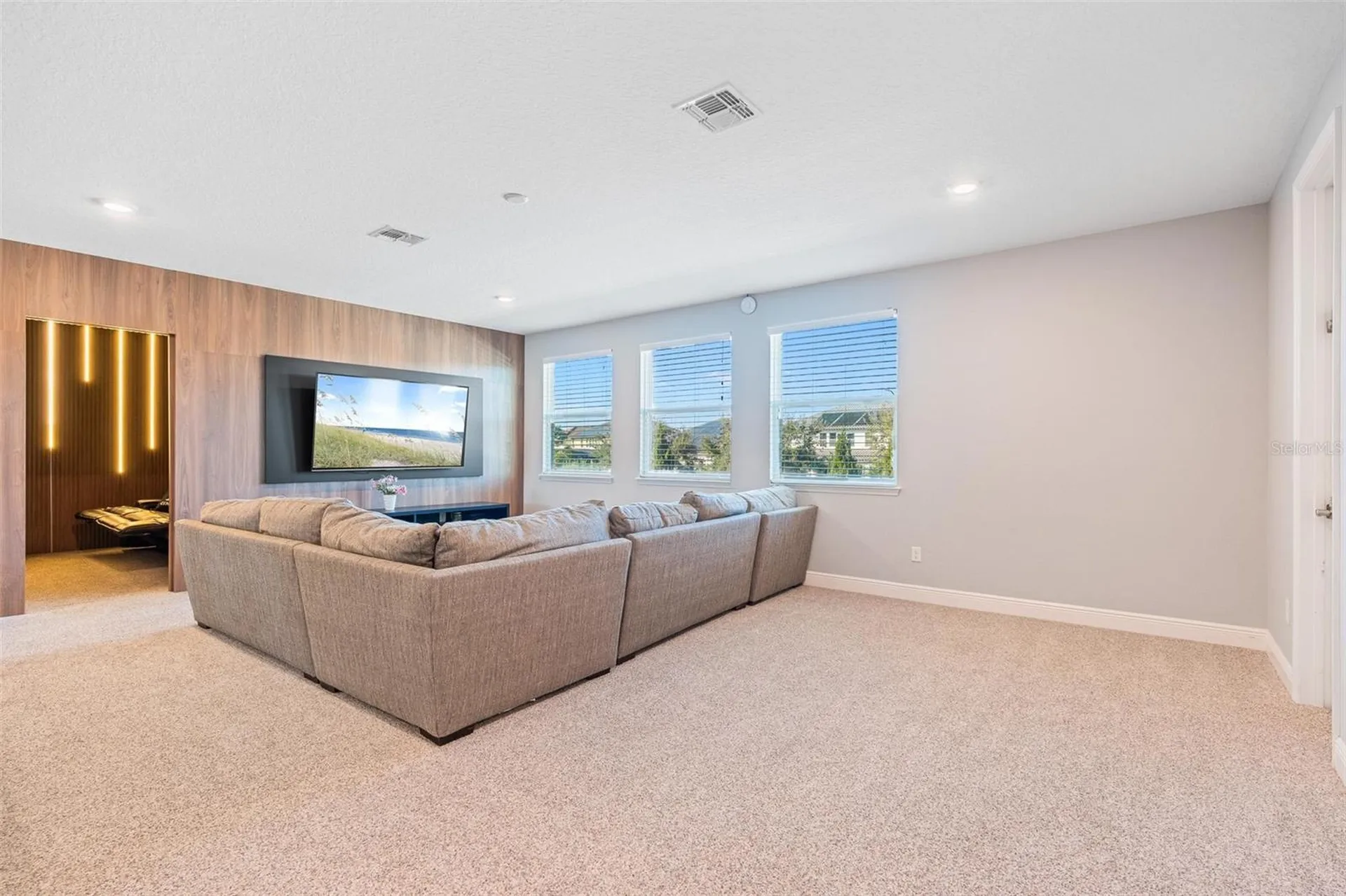8324 Ludington Circle Orlando FL 32836