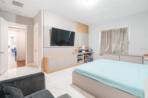 8324 Ludington Circle Orlando FL 32836